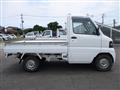 2007 Mitsubishi Minicab Truck