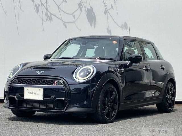 2021 BMW MINI