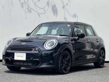 2021 BMW MINI