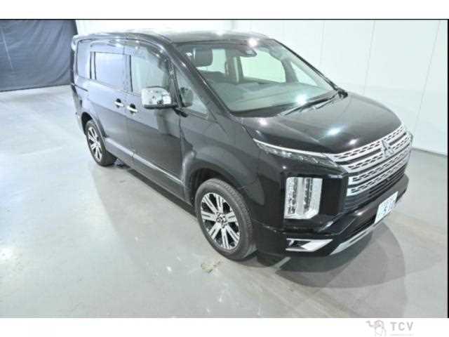 2022 Mitsubishi Delica D5