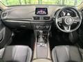 2017 Mazda Axela