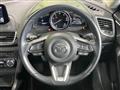 2017 Mazda Axela