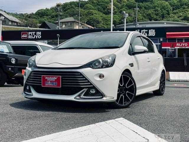 2016 Toyota AQUA