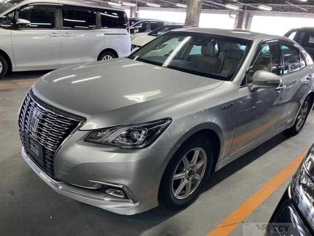 2017 Toyota Crown Hybrid