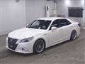2013 Toyota Crown Hybrid