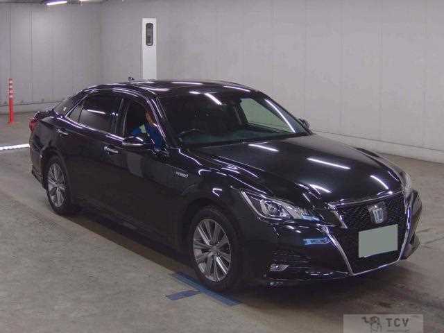 2016 Toyota Crown Hybrid