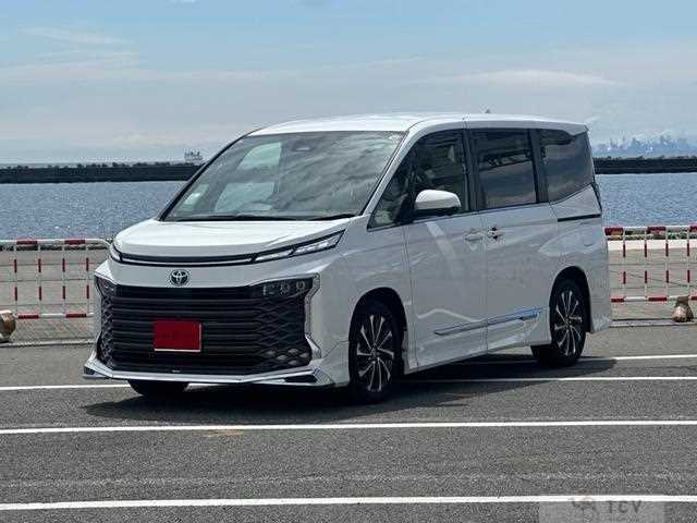 2025 Toyota Voxy