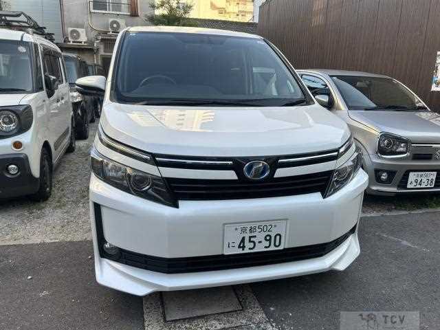 2014 Toyota Voxy