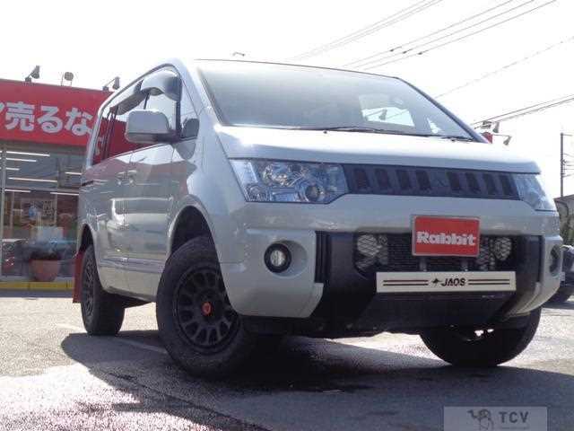 2017 Mitsubishi Delica D5