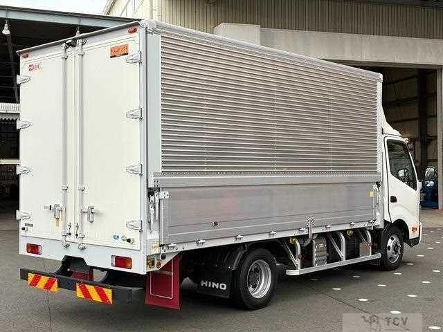 2021 Hino Dutro