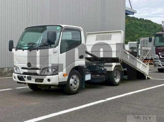 2022 Hino Dutro