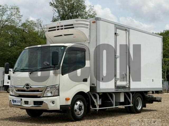 2025 Hino Dutro