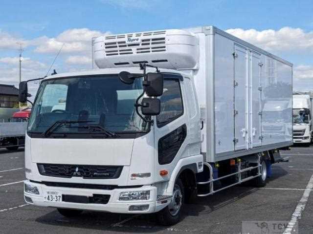 2025 Mitsubishi Fuso Fighter