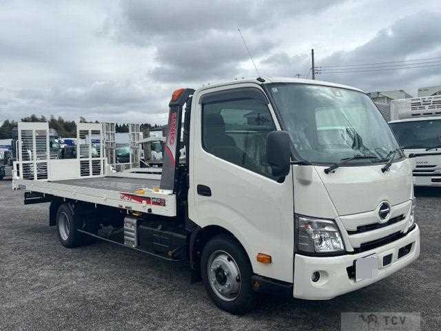 2025 Hino Dutro