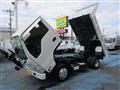 2013 Isuzu Elf Truck