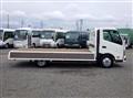 2025 Hino Dutro