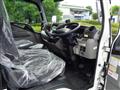 2024 Mitsubishi Fuso Canter