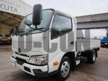2025 Hino Dutro