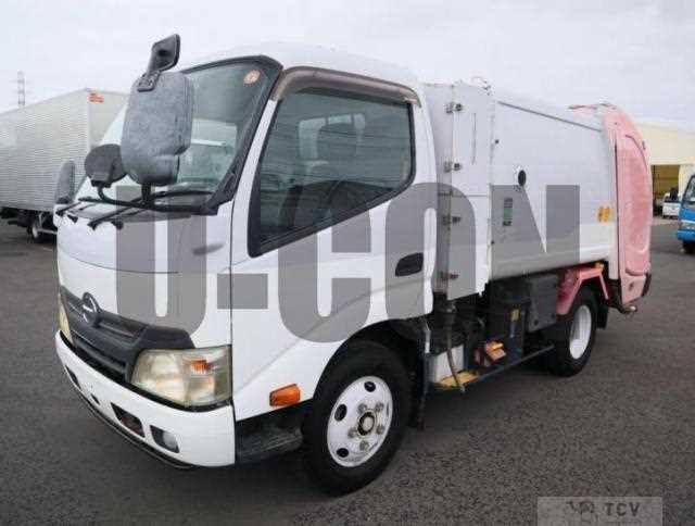2013 Hino Dutro