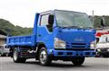 2017 Isuzu Elf Truck