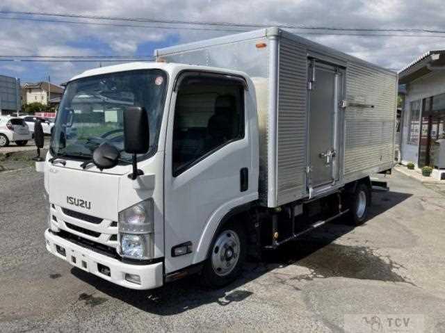 2021 Isuzu Elf Truck