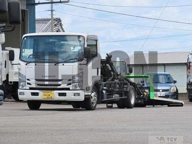 2019 Isuzu Elf Truck