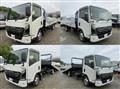 2025 Isuzu Elf Truck