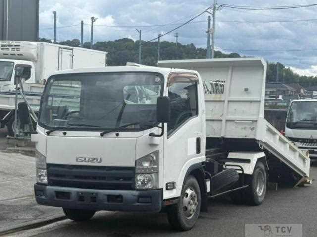 2014 Isuzu Elf Truck