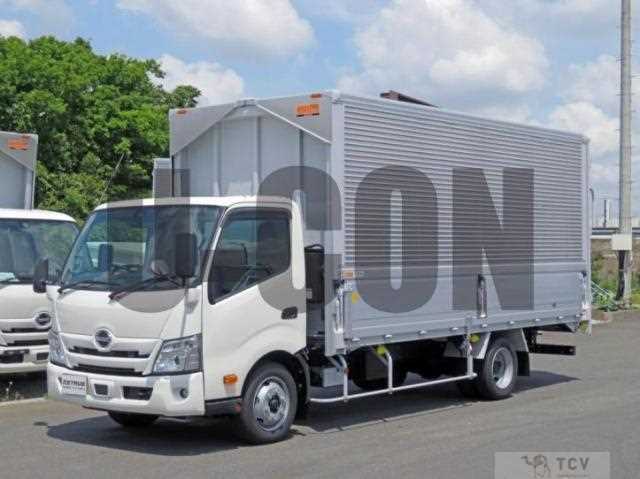 2025 Hino Dutro