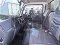 2020 Isuzu Elf Truck
