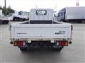 2020 Isuzu Elf Truck