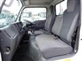 2020 Isuzu Elf Truck