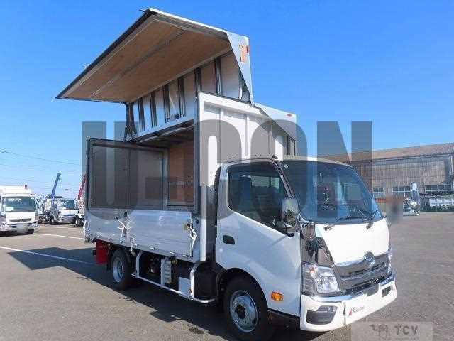 2025 Hino Dutro