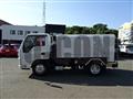 2016 Isuzu Elf Truck
