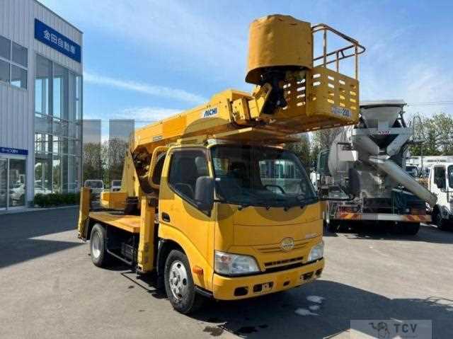 2012 Hino Dutro