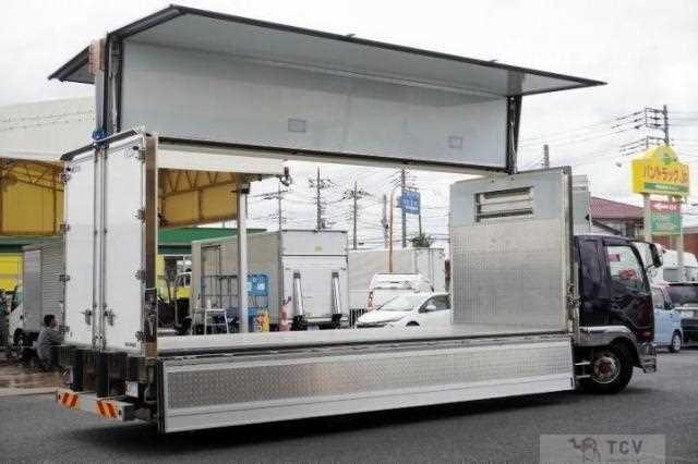 2023 Mitsubishi Fuso Fighter