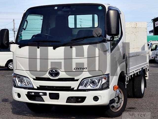 2022 Toyota Dyna Truck