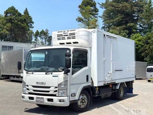 2021 Isuzu Elf Truck
