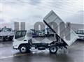 2025 Mitsubishi Fuso Canter