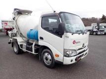2023 Hino Dutro