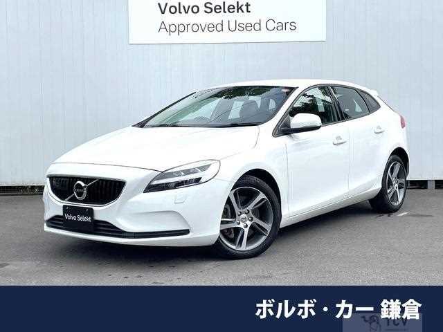 2018 Volvo V40