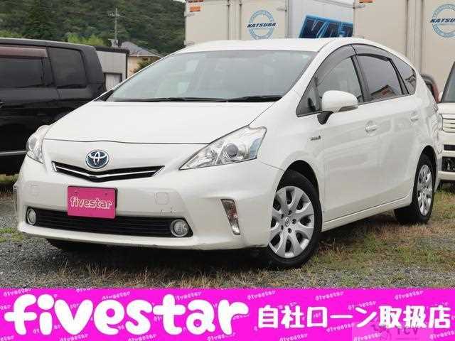 2013 Toyota PRIUS α