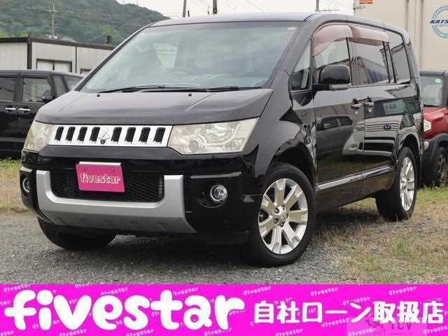 2012 Mitsubishi Delica D5