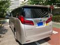 2019 Toyota Alphard Hybrid