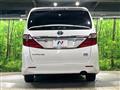 2013 Toyota Alphard Hybrid