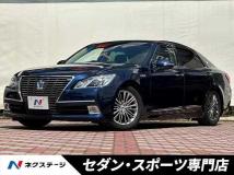 2013 Toyota Crown Hybrid