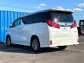 2018 Toyota Alphard Hybrid
