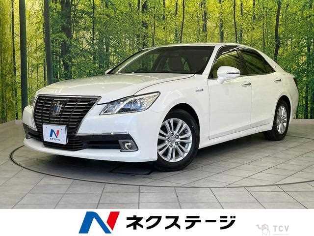 2013 Toyota Crown Hybrid