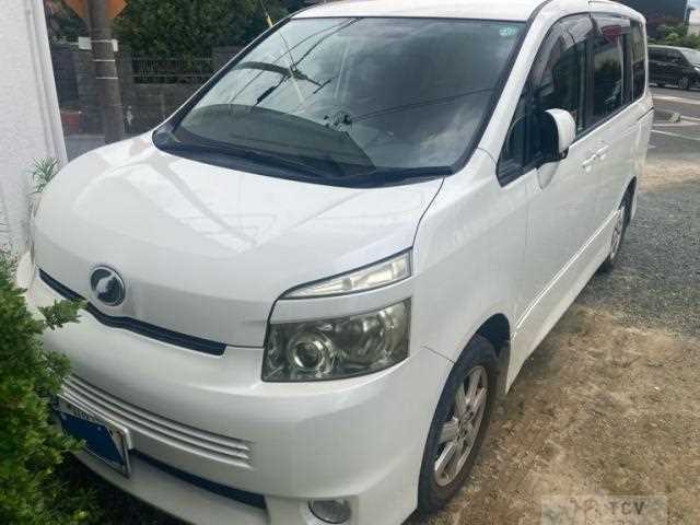 2009 Toyota Voxy
