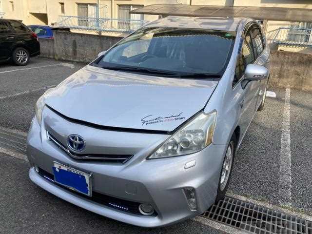2013 Toyota PRIUS α